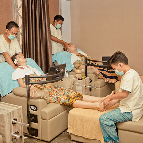 KALEA KALEA Aromatherapy Reflexology (2 therapists)