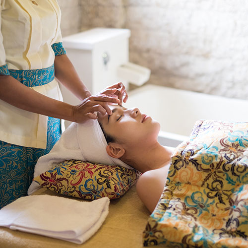 Totok Wajah (Face Massage)